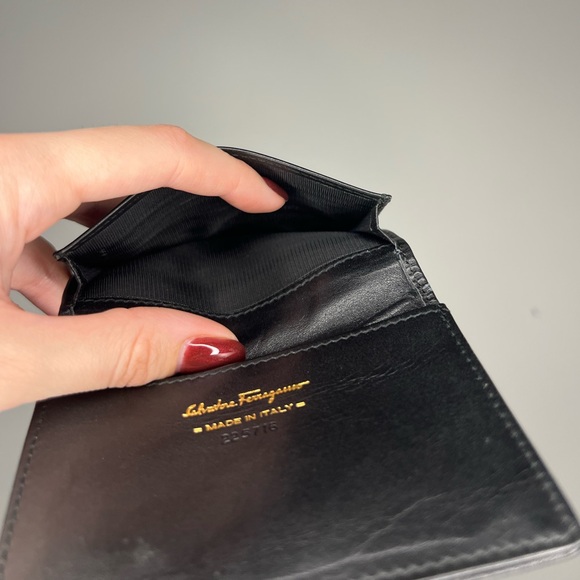 Salvatore Ferragamo  black leather wallet, made in Italy. Unisex. - Picture 6 of 8